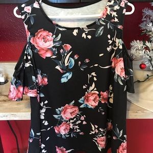 Floral Cold Shoulder Short Sleeve Top